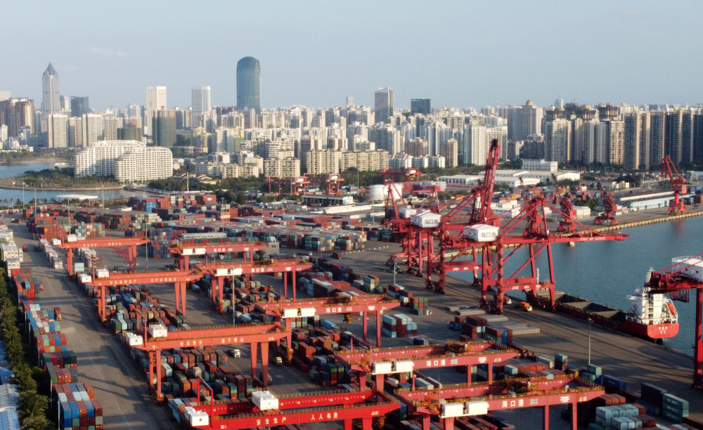 哈佛大學:中國出口&ldquo;幾乎填補了全球產(chǎn)品的所有已知領域&rdquo;